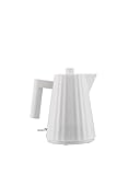 Plissé, Electric kettle in thermoplastic resin, white. English plug. 2400W