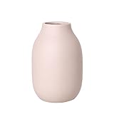 blomus -COLORA- Vase S aus Steingut, Rose Dust, hergestellt in hochwertiger Handarbeit, elegante & dekorative Tischvase, flächenschonende Unterseite (H / B / T: 15 x 10,5 x 10,5 cm, Rose Dust, 65903)