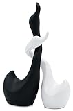FeinKnick Liebevolles Schwanen-Pärchen aus Keramik in schwarz & weiß - Skulpturen-Set aus 2 Schwänen - Deko Wohnzimmer 23cm hoch - Deko Figur Schwäne schwarz Weiss als Geschenk - Schwan Glück