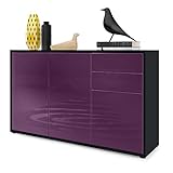 Vladon Sideboard Ben V3, Kommode mit 3 Türen und 2 Schubladen, Schwarz matt/Brombeer Hochglanz (117 x 74 x 36 cm)