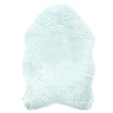 Teppich Wölkchen Lammfell Schaffell Imitat Fellteppich | Wohnzimmer Schlafzimmer Deko | Kunstfell als waschbarer Bettvorleger, Dekofell für Stuhl, Sofa, Bett | Blau Türkis - 55x80cm
