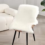 iHeroo Faux Lammfell Schaffell Teppich, 60x90 cm Weicher Flauschiger Teppich Wohnzimmer, Longhair Fell Optik, Lammfellimitat Carpet für Stühle Sofa Schlafzimmer Kinderzimmer, Weiß