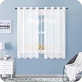 MRTREES Voile Gardinen 2er-Set Halbtransparent Weich vorhänge kurz Leicht Tüllvorhang mit Ösenvorhang Modern Stores Schals Cremeweiß 137×140cm (H×B) für Kinderzimmer Babyzimmer Wohnzimmer