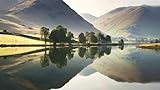 Poster-Bild 140 x 80 cm: Wunderschönes Landschaftsbild des Lake District in England mit Spiegelung im Wasser (205422268)