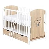 Baby Delux Babybett Kinderbett 120x60 Sonoma Weiß mit Teddy Wippe Motiv inkl. Schublade und Matratze