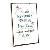 TypeStoff Holzschild mit Spruch – MANCHE MENSCHEN MACHEN DIE WELT BESONDERS – im Vintage-Look mit Zitat als Geschenk und Dekoration - HS-00573