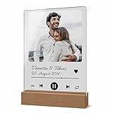 CHRISCK design LED Song Cover Glas Bild mit Foto - Acrylglas - Titel und Musikalbum | Spotify Leuchte LED Musiktafel | Geschenkidee für Partner Freund Familie | Music Cover beleuchtet