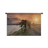 Wandteppich Elefanten - Elefant läuft in Richtung See Tapisserie Baumwolle 90x60 cm - Wandteppich mit Foto