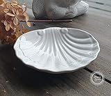 Flair Vitrine Seifenschale Seifenablage -Muschel- mittel 13 x 12 cm Keramik weiß Landhaus Shabby Chic