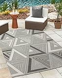 the carpet Santo Outdoor Teppich wetterfest - hochwertiger Balkon Teppich Grau - Boho Teppich mit Dreieck-Muster in 200 x 290 cm aus Polypropylen