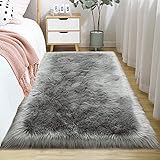 Wissec Flauschiger Teppich, künstlicher Schaffell-Teppich, Zottel-Teppiche, Teppich-Akzent-Teppiche für Schlafzimmer und Wohnzimmer, flauschiger Teppich für Wohnzimmer (Grau, 60 x 150 cm)