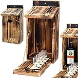 Alcohol Cage® - Holz Vogelhaus mit Platz für Flasche Schnaps 0.7 Liter und Glas Lustige Geschenke Männer für den Garten Zwitscherbox mit Minibar, Geburtstag Mann Vatertagsgeschenk