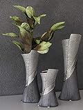 GILDE Moderne Vase Keramikvase Tischvase Dekovase Vase grau silber mit Relifierung, 8x10x19 cm