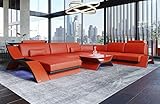 Ledersofa Calabria XXL Sofa Wohnlandschaft in Leder mit Kopfstützen USB Beleuchtung integrierter Steckdosen U Form Designersofa Couch (Ottomane Links, Orange-Schwarz)