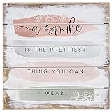 Simply Said, INC Perfect Pallet Petites PET22008 Holzschild 'A Smile is the Prettiest Thing You Can Wear', 20,3 cm