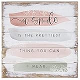 Simply Said, INC Perfect Pallet Petites PET22008 Holzschild 'A Smile is the Prettiest Thing You Can Wear', 20,3 cm