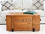 Uncle Joe´s Truhe Champagne Couchtisch Truhentisch im Vintage Shabby chic Style aus Massiv-Holz in braun mit Stauraum und Deckel Holzkiste Beistelltisch Landhaus Wohnzimmertisch Holztisch nussbaum