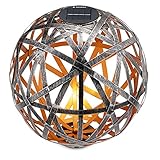 Navaris LED Solar Kugel aus Metall - 30 x 30cm - mit Erdspieß - Garten Solarkugel Leuchte - Moderne LED Solar Kugelleuchte - Silber